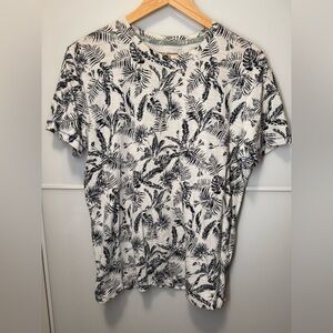 💸CLEARANCE 4/$15💸 Jack & Jones White Short Sleeve Tee with Black Palm Print